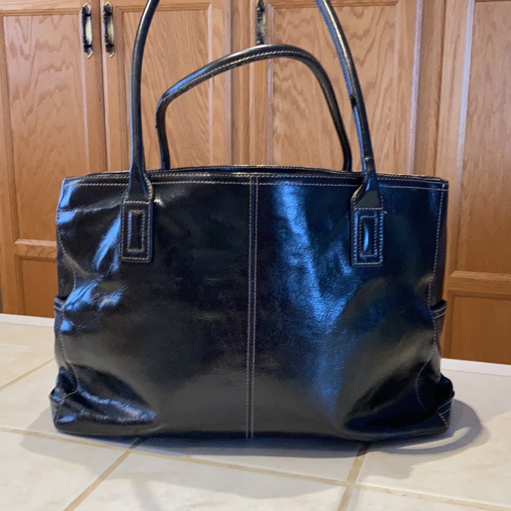 Fossil Vintage Black Patent Leather Tote Bag - Picture 2 of 5